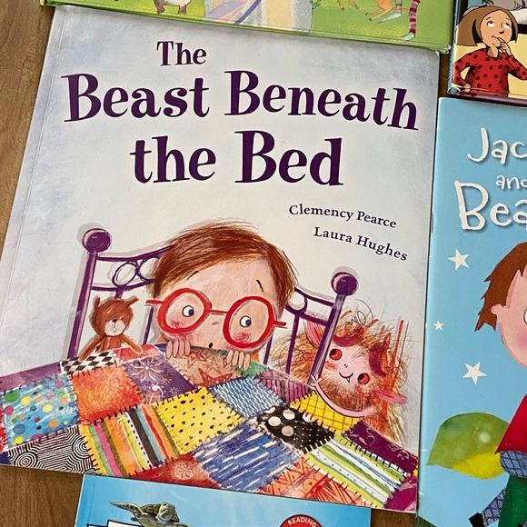 11 Assorted Children’s Books Pre-Owned Good Condition - Picture 5 of 9